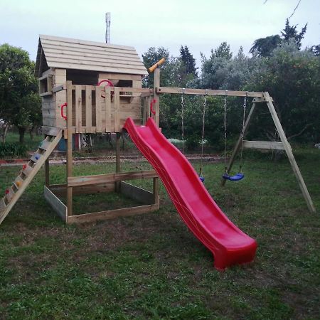 Casa Das Laranjeiras E Parque Infantil Villa Azeitao Bagian luar foto